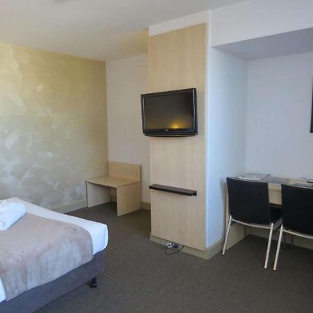 Metro Hotel Пърт Екстериор снимка